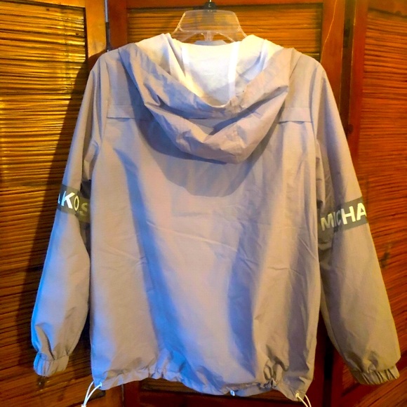 NWT Michael Kors Grey light Runner Sort Jacket. Unique and hard find. True Tags - Picture 12 of 14